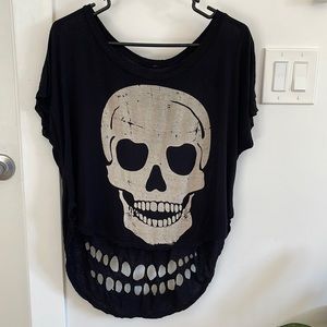 Skull shirt
